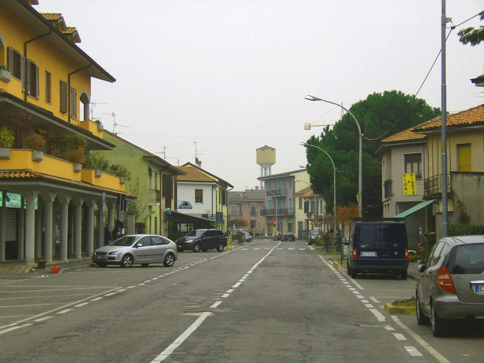 Via Dante a Zelo Buon Persico.