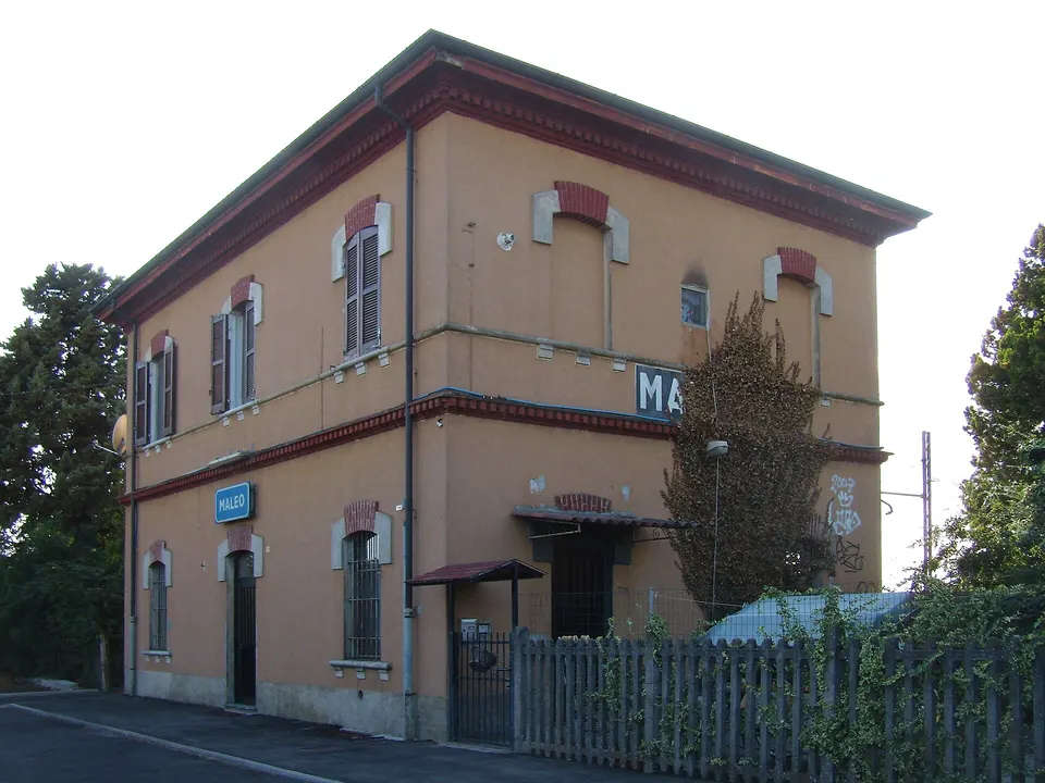 Railway station in Maleo (LO), Italy